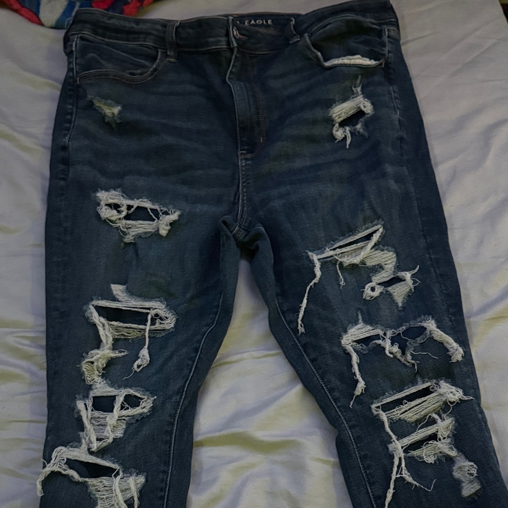 American Eagle Distressed Blue Jeans